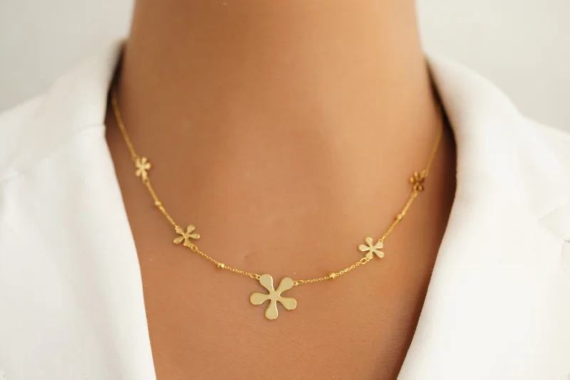 14k Flowers Necklace