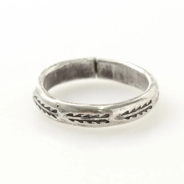 PHADUA / Karen Silver Ring / Long Leaf